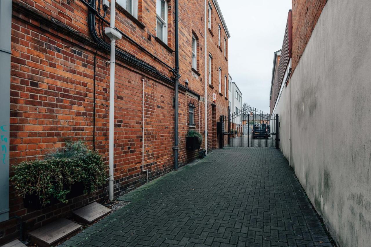 Central Modern Flat For 4-6 & Dedicated Parking Henley-on-Thames Zewnętrze zdjęcie